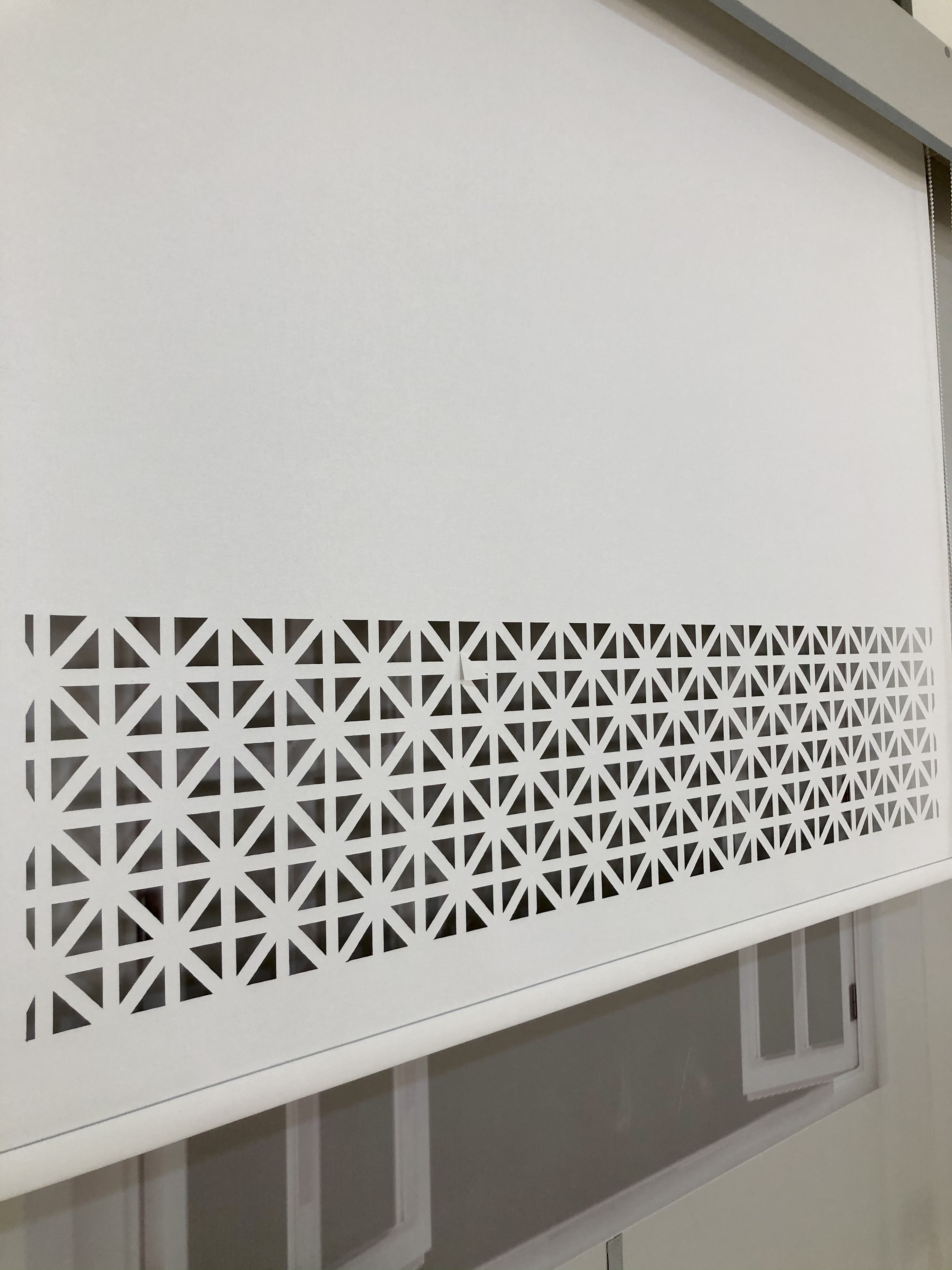 LZR2001 Lazer Kesim Stor Perde Beyaz