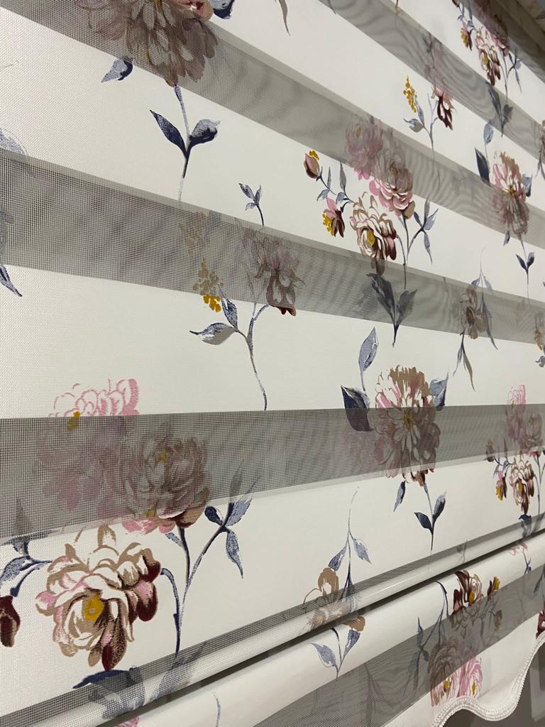 VP801 Stor Zebra Perde Çiçek Desenli Etek Dilimli