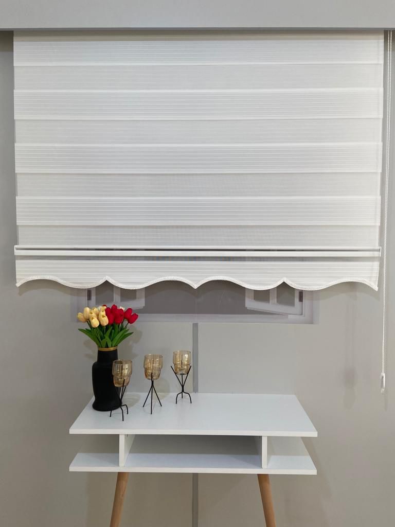 VP905 Geniş Pliseli Zebra Perde Beyaz Etek Dilimli